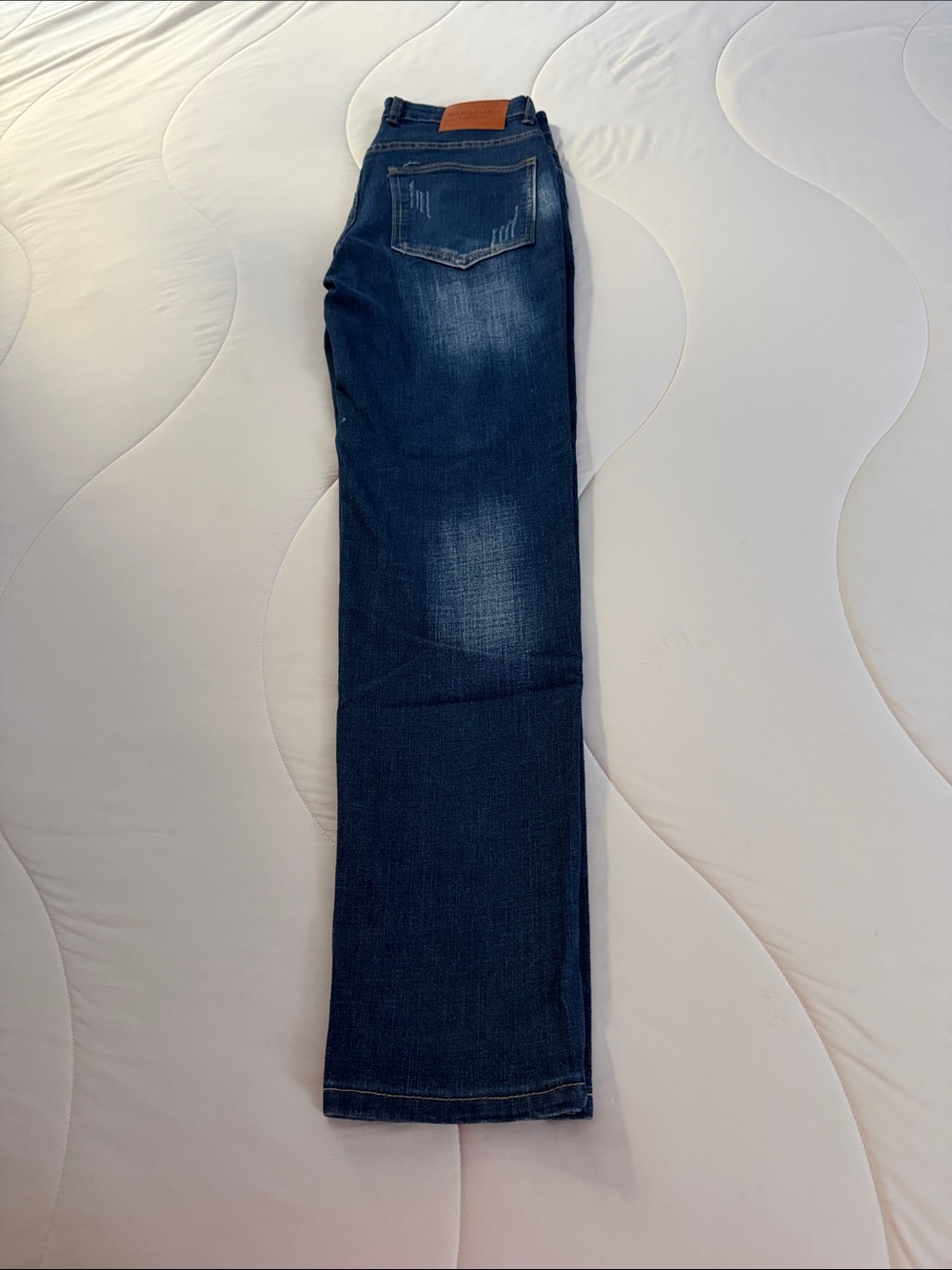 Men's Straight Fit Distressed Dark Blue Jeans - Picture 4 of 5